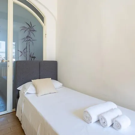 Borgognissanti Apartamento *