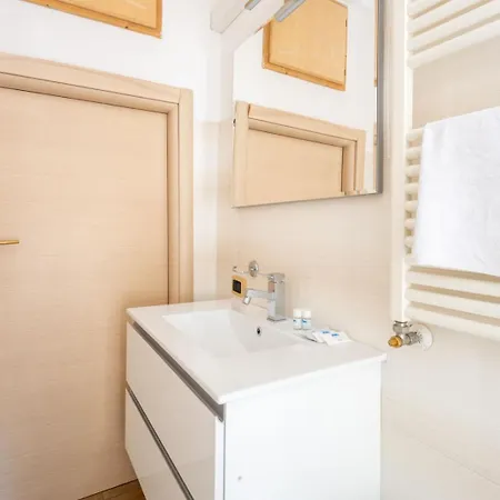 Apartment Borgognissanti